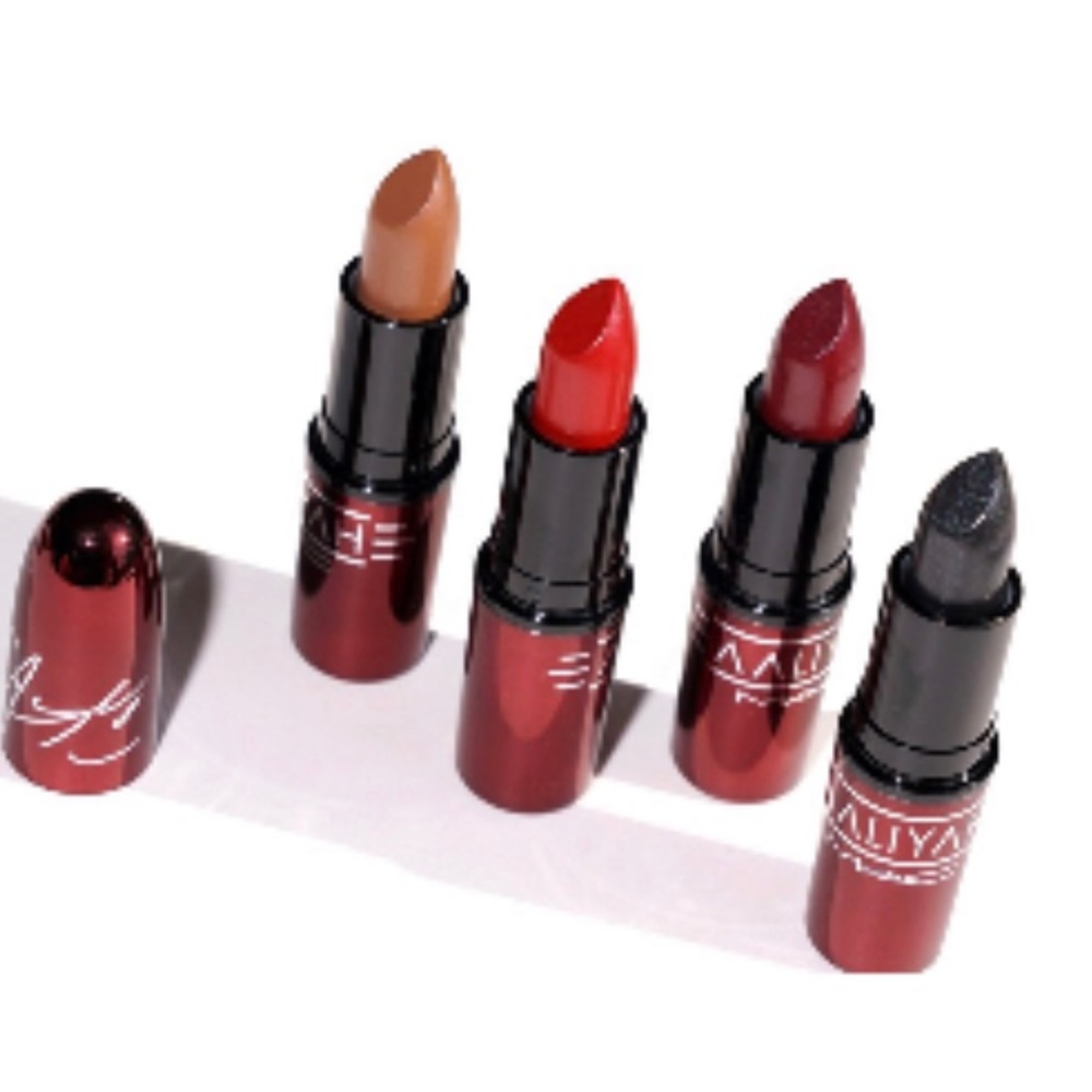M.A.C. Makeup Aliyah Collection